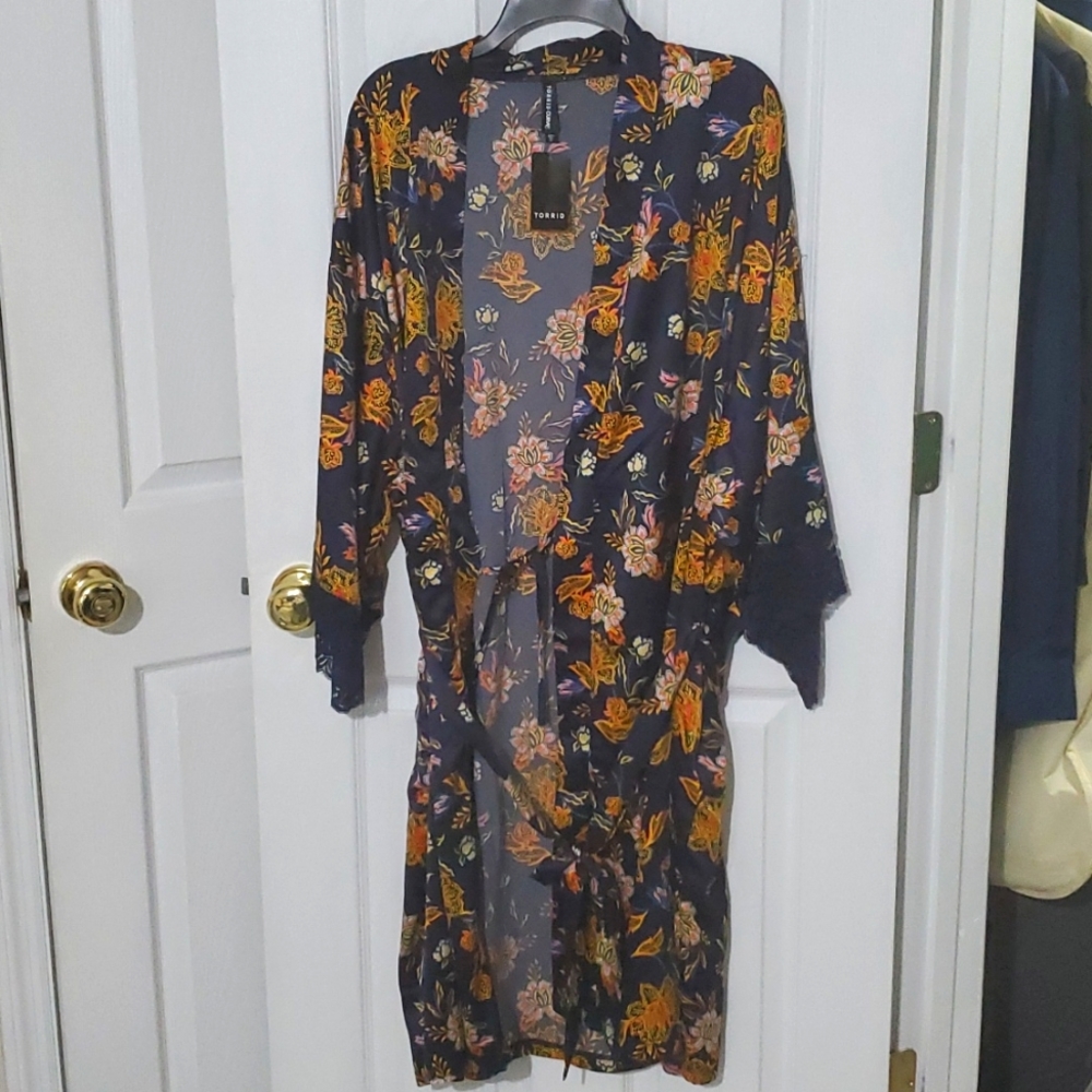 Torrid Blue Floral Satin & Lace Self Tie Robe